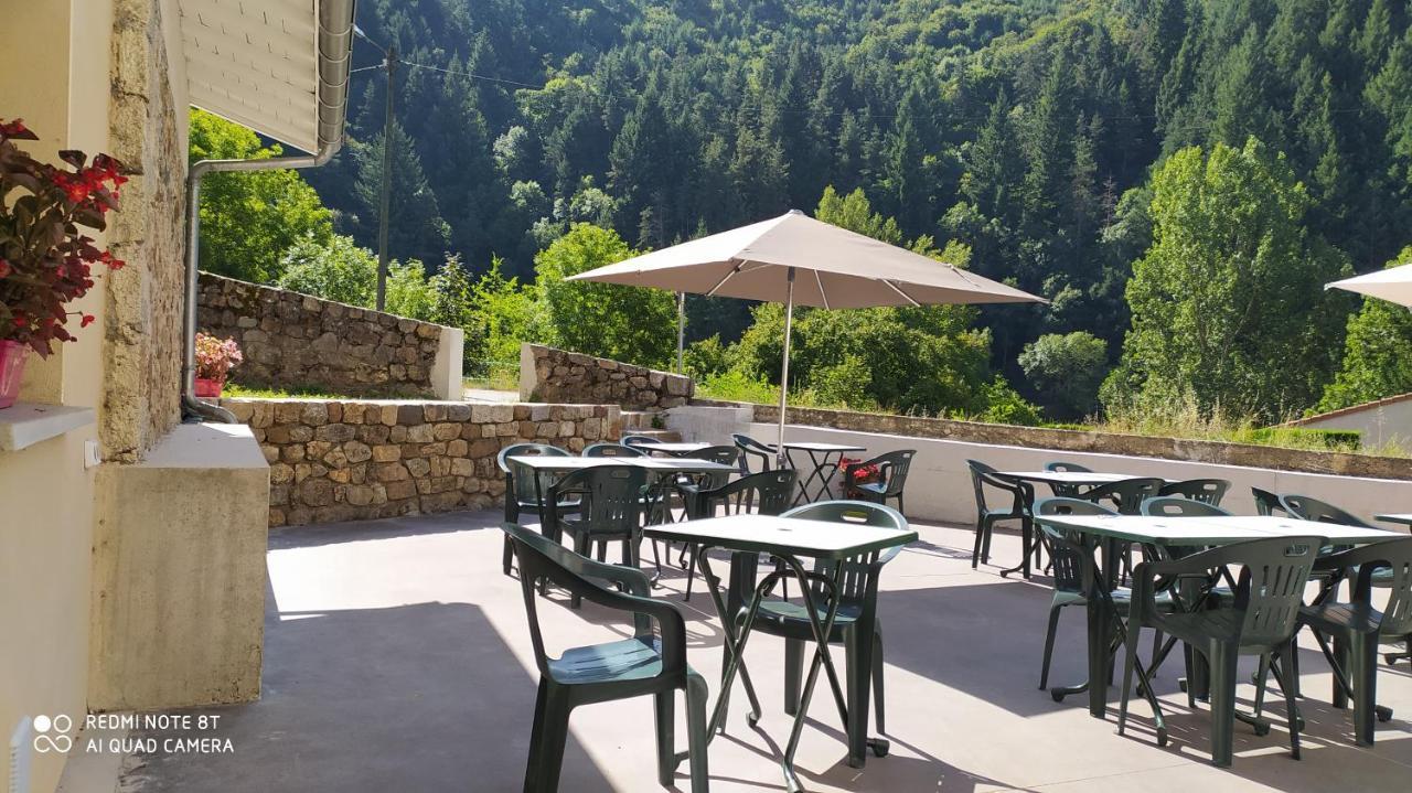 Le Payanke Ardechois Hotell Saint-Martin-de-Valamas Exteriör bild