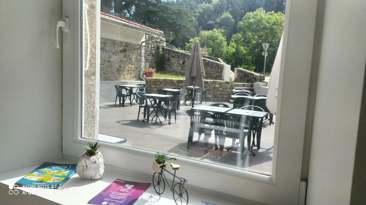 Le Payanke Ardechois Hotell Saint-Martin-de-Valamas Exteriör bild